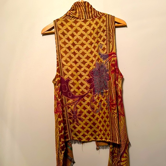 Bohemian Fringed Vest - Multi color - Picture 2 of 2